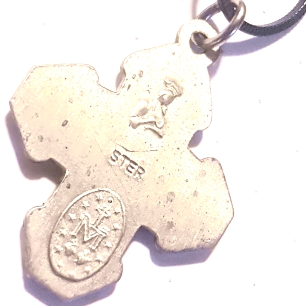 CROSS+Chain - Picture 6 of 15